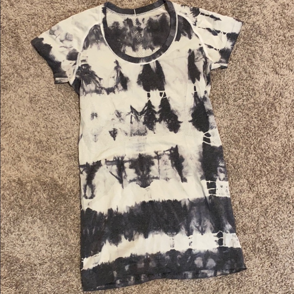 Lululemon short sleeve swiftly